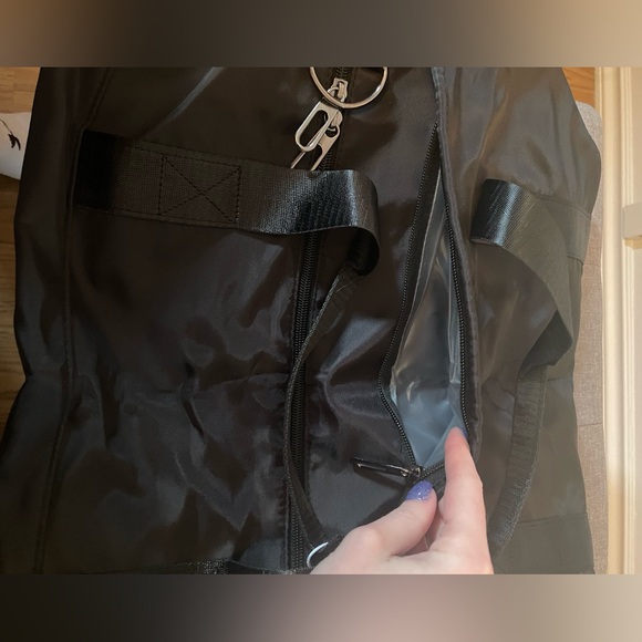 Black Halara Gym Bag Brand New - Picture 3 of 12